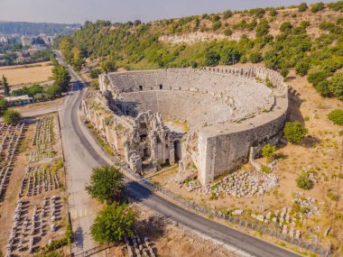 Türkiye 'nin Antalya kenti yakınlarındaki antik Lycian şehri Perge' nin kalıntıları. Hindi, her yere git.