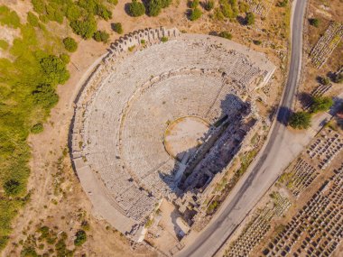 Türkiye 'nin Antalya kenti yakınlarındaki antik Lycian şehri Perge' nin kalıntıları. Hindi, her yere git.