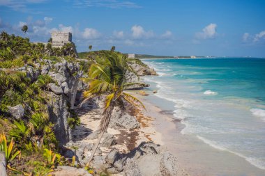 Kolombiya öncesi Maya şehri Tulum, Quintana Roo, Meksika, Kuzey Amerika, Tulum, Meksika. El Castillo - Şato Maya şehri Tulum ana tapınağı.