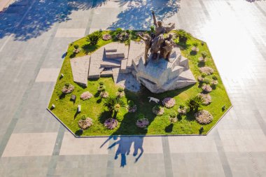 Mustafa Kemal Atatürk 'ün tarihi Kaleici eski kenti Antalya' daki heykeli.