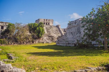 Kolombiya öncesi Maya şehri Tulum, Quintana Roo, Meksika, Kuzey Amerika, Tulum, Meksika. El Castillo - Şato Maya şehri Tulum ana tapınağı.