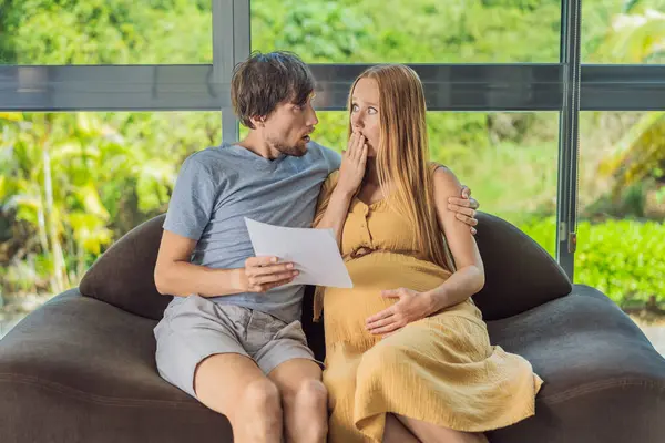 Cost Pregnancy Family Budgeting Concept Young Couple Expecting Baby Planning — Stock Photo, Image