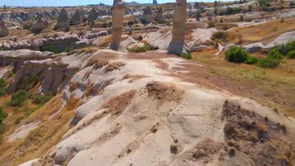 Deze Fascinerende Luchtfoto Doorkruisen Love Valley Cappadocië Turkije Waar Natuurkunsten — Stockvideo