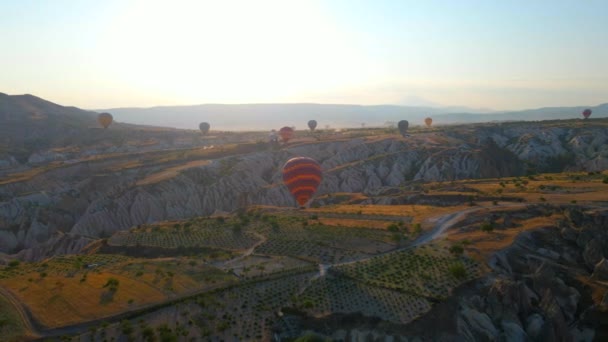 Воздушное Видео Запечатленное Холсте Каппадокийского Неба Видео Демонстрирует Очаровательное Зрелище — стоковое видео
