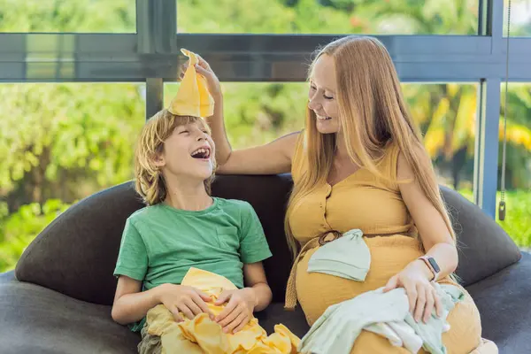 Heartwarming Family Moment Expectant Mom Son Joyfully Browse Newborn Babys — Stock Photo, Image