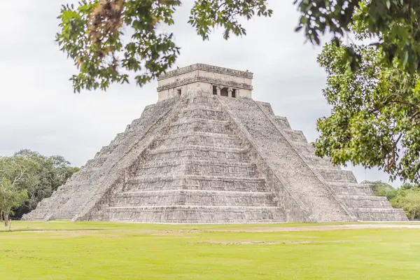 Old Pyramid Temple Castle Mayan Architecture Known Chichen Itza Ruins — Stock Photo, Image