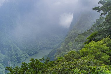 Sumidero Canyon Ulusal Parkı, Meksika. Doğal merak, macera ve manzara konsepti.