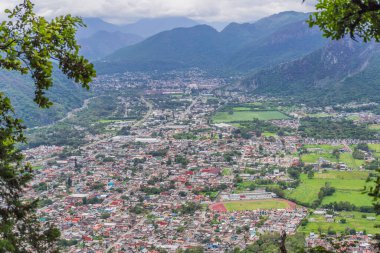 Meksika Cerro del Borrego 'dan Orizaba' nın panoramik manzarası. Manzarası, dağ manzarası ve doğal keşif kavramı..