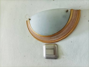 Duvara ev dekorasyonu ışıkları yerleştirildi