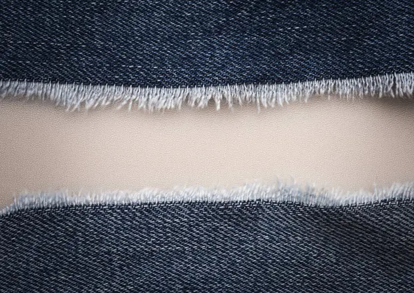 Arka plan olarak mavi kot. Kot pantolon ya da kot pantolon. Sezonluk satış ve reklamcılık. Denim kot desenli arka plan. Tasarım için Denim arkaplan dokusu