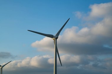 Rüzgar enerjisi teknolojisi. Akıllı şebeke Yenilenebilir enerji. Sürdürülebilir kaynaklar. Alternatif enerji