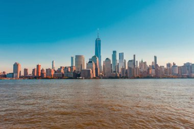 New York şehir manzarası. Bir Dünya Ticaret Merkezi. Dünya Ticaret Merkezi Anıtı. New York binaları. New York Ticaret Merkezi