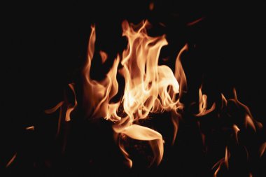 Alev alev desenli arka plan. Yangın arka plan kıvılcımları. Sancak arkaplanı için soyut alev dokusu. Ateş alev dokusu