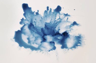 Renk sıçraması. Sanat soyut arka plan. Mavi akrilik boya. Soyut arkaplan. Lüks renkli akrilik boya. Dönen mürekkep. Renkli arka plan. Renk arkaplanı