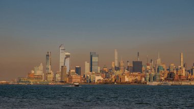 New York şehir manzarası. Bir Dünya Ticaret Merkezi. Dünya Ticaret Merkezi Anıtı. New York binaları. New York Ticaret Merkezi. New York şehir merkezi. Şehir merkezi. NYC