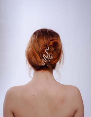 Doğal cilt sivilceleri. Deri dokusu. Sırtında sivilce var. Cilt tedavisi. Cilt bakımı sorunu. Deri bakımı konsepti. Sivilce tedavisi. Yüzünde sivilceler. Sivilce ve sivilce. Sivilce arka planı