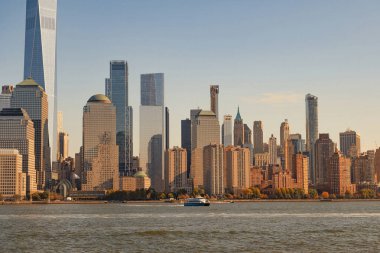 New York, Birleşik Devletler. New York şehrinin silueti. ABD, New York, New York. Amerikan şehri. Aşağı Manhattan silueti. New Jersey 'den New York. Manhattan şehir merkezi.
