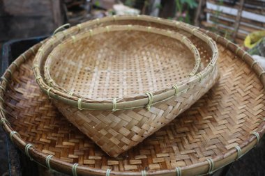 Hasır hasır sepet ve bambu