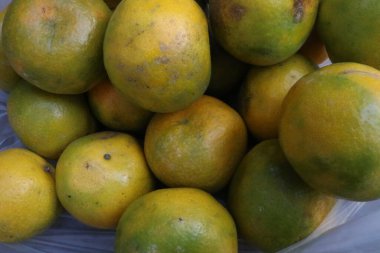 Olgun sarı mango meyve Pazar