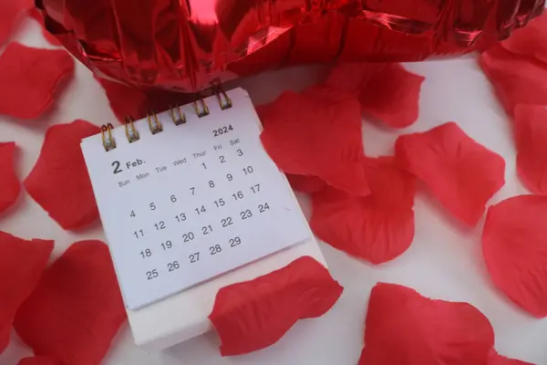 Şubat 2024 mutlulukla dolacak.