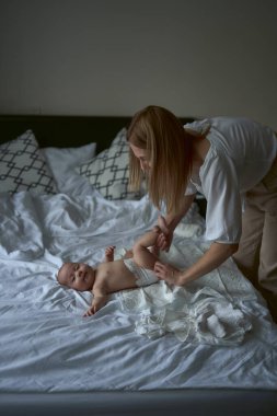 Anne çocuğuna iyi bak.