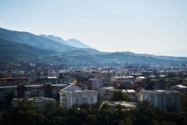  Üsküp Makedonya, 21 Temmuz 2022: Üsküp şehir manzarası manzarasının yukarıdan görünüşü                