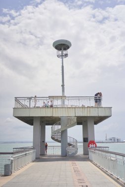 Burgaz, Bulgaristan - 17 Haziran 2023: Burgaz 'da rıhtım köprüsü