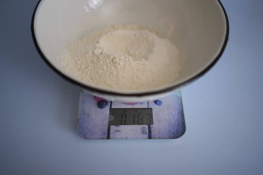  Dut çilekli galette turtası yapma süreci