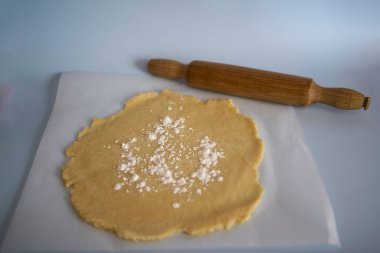  Dut çilekli galette turtası yapma süreci