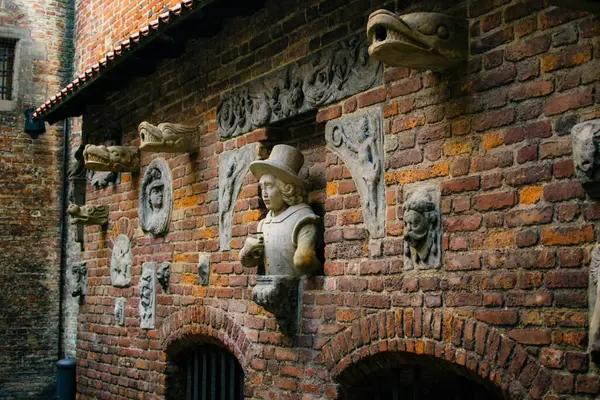 Gdansk, Polonya - 15 Ocak 2019: Gdask Kış Sokağı manzarası 