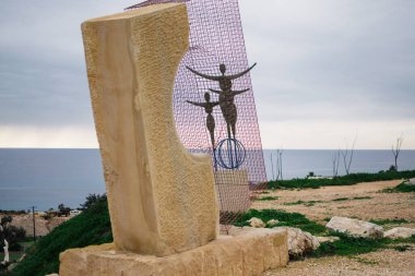 Ayia Napa, Kıbrıs - 29 Aralık 2018: Ayia Napa 'da ücretsiz uluslararası heykel ve sanat sergisi