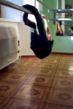 group of pre-teens perform a teacher's task during an acting class, imitation of animals, quadrobing                      clipart