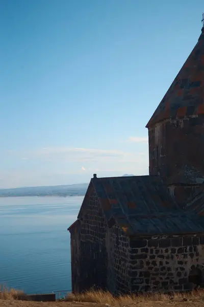 Sevanavank, Sevan Gölü 'ndeki manastır, Ermenistan