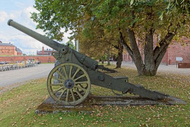 Eski 2. Dünya Savaşı topçu tüfeği.