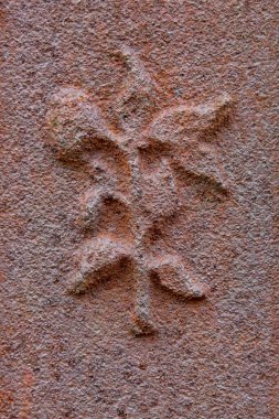 Flora 'nın mezar taşı oymasının kapanışı..