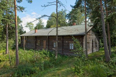 Halla çiftlik evi Hyrynsalmi 'den Seurasaari Açık Hava Müzesi' ne taşındı..