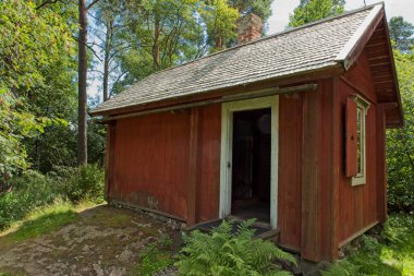 Aleksis Kivi 'nin kulübesi Siuntio' dan Seurasaari Açık Hava Müzesi 'ne taşındı..