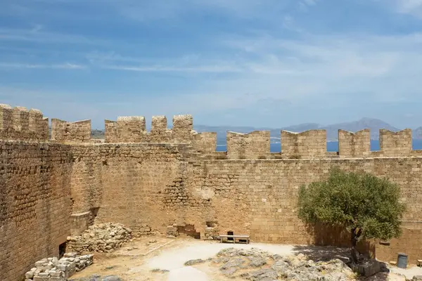Stone Wall Lindos Ancient Acropolis Medieval Castle Rhodes Island Greece — Stock Photo, Image