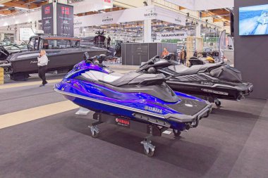 Pasila, Helsinki, Finlandiya - 2.14.2024: Yamaha GP SVHO Waverunner, Messukeskus Helsinki (Fuar ve Fuar Merkezi) fuarında sergileniyor).