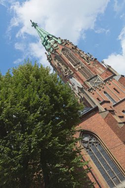 Riga, Letonya 21 Haziran 2019: Veca Svetas Gertudes Evangeliski luteriska baznica, Riga St. Gertrude Eski Evanjelik Lüterci Kilisesi.