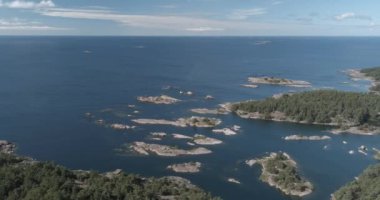Jussaro adasının Finlandiya 'daki Jussaro, Ekenas Takımadaları Ulusal Parkı' ndaki havadan manzarası.