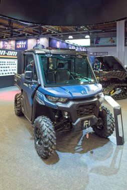 Pasila, Helsinki, Finlandiya 31 Ocak. 2025: Can-Am MY25 Traxter XU HD9 T ABS ATV Messukeskus Helsinki 'deki MP 25 Motosiklet Fuarında (Fuar ve Fuar Merkezi).