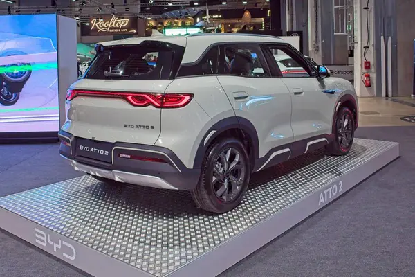 Pasila, Helsinki, Finlandiya 14 Mart. 2025: AUTO 25 'te Byd Atto 2 elektrikli araba ve Messukeskus Helsinki' de Mobilite Show.