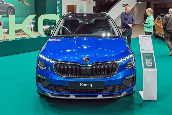 Pasila, Helsinki, Finlandiya 14 Mart. 2025: Skoda Kamig 1.0 TSI 116 Biçim DSG Autom. AUTO 25 ve Messukeskus Helsinki 'de Mobilite Şovu.