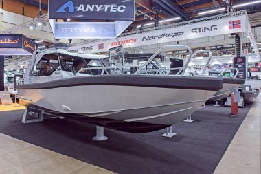 Pasila, Helsinki, Finlandiya 12 Şubat. 2025: Vene (Boat) 2025 'te Messukeskus Helsinki' de herhangi bir 868 Taksi Teknesi.