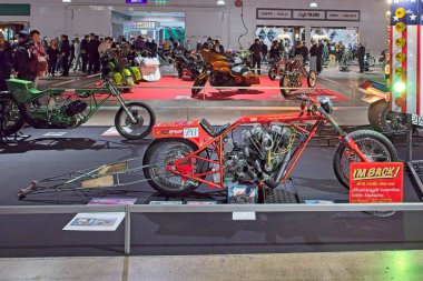 Pasila, Helsinki, Finlandiya, 4 Nisan. 2025: HD Kürek Sürükleme Motoru (1980) Orijinal Amerikan Araba Fuarı ACS25 Helsinki Messukeskus Fuar ve Kongre Merkezi 'nde.