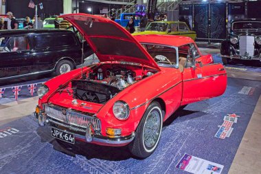 Pasila, Helsinki, Finlandiya, 4 Nisan. 2025: MGB Roadster 1800 (1963) Orijinal Amerikan Araba Fuarı ACS25 sergisi Helsinki Messukeskus Fuar ve Kongre Merkezi.