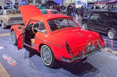 Pasila, Helsinki, Finlandiya, 4 Nisan. 2025: MGB Roadster 1800 (1963) Orijinal Amerikan Araba Fuarı ACS25 sergisi Helsinki Messukeskus Fuar ve Kongre Merkezi.