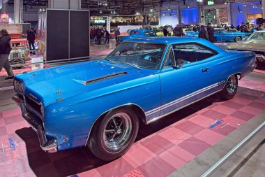 Pasila, Helsinki, Finlandiya, 4 Nisan. 2025: Plymouth GTX (1968) Orijinal Amerikan Araba Fuarı ACS25 Helsinki Messukeskus Fuar ve Kongre Merkezi 'nde sergilenmektedir..
