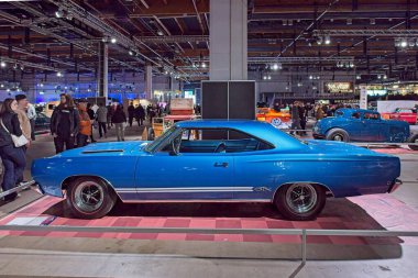 Pasila, Helsinki, Finlandiya, 4 Nisan. 2025: Plymouth GTX (1968) Orijinal Amerikan Araba Fuarı ACS25 Helsinki Messukeskus Fuar ve Kongre Merkezi 'nde sergilenmektedir..